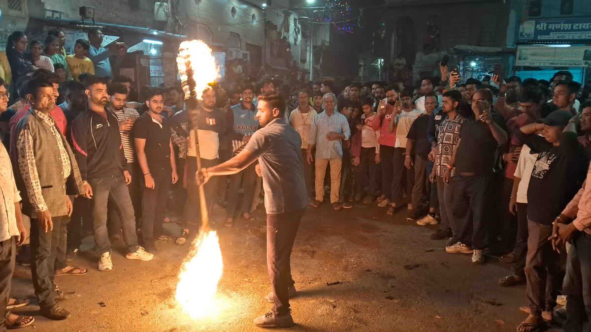 Banati game has been played in Bikaner for 200 years