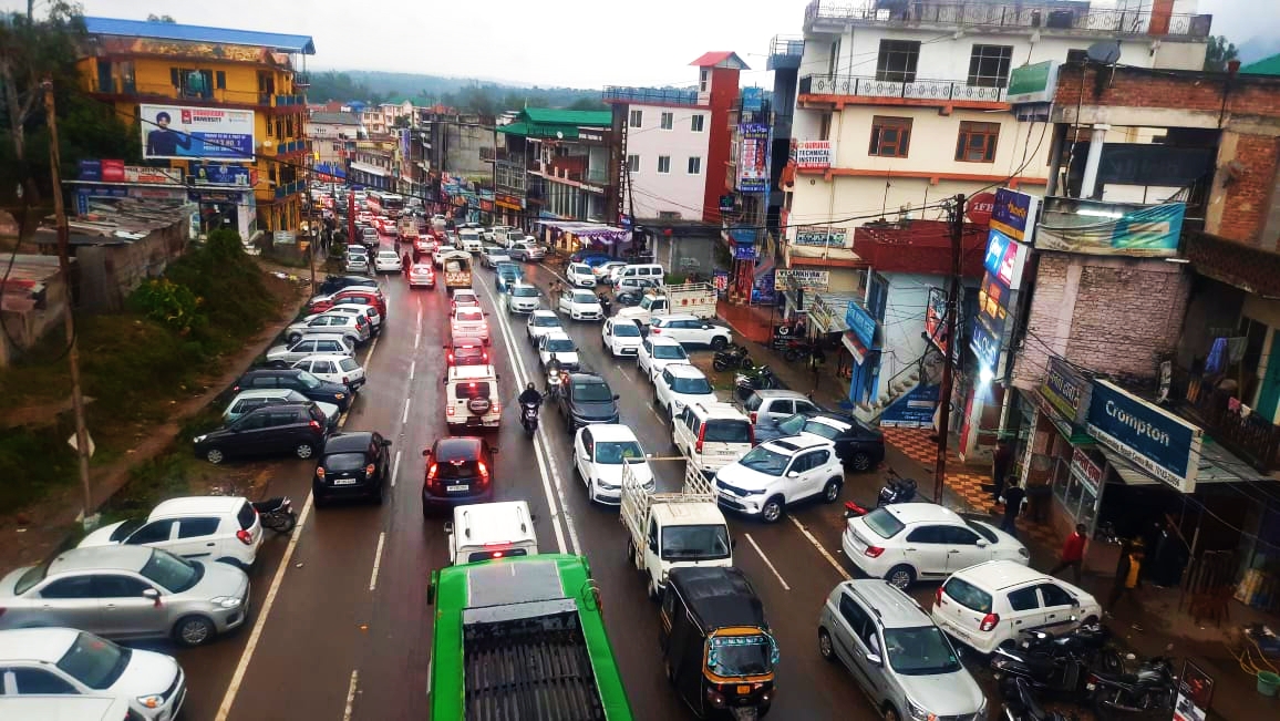 Traffic in Ghumarwin