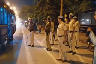 Delhi Police checked vehicles on roads