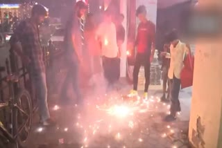 Diwali Celebration : ਦੇਸ਼-ਵਿਦੇਸ਼ 'ਚ ਦੀਵਾਲੀ ਦਾ ਤਿਉਹਾਰ ਧੂਮਧਾਮ ਨਾਲ ਮਨਾਇਆ