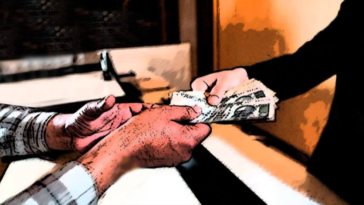 Health inspector nabbed while taking bribe