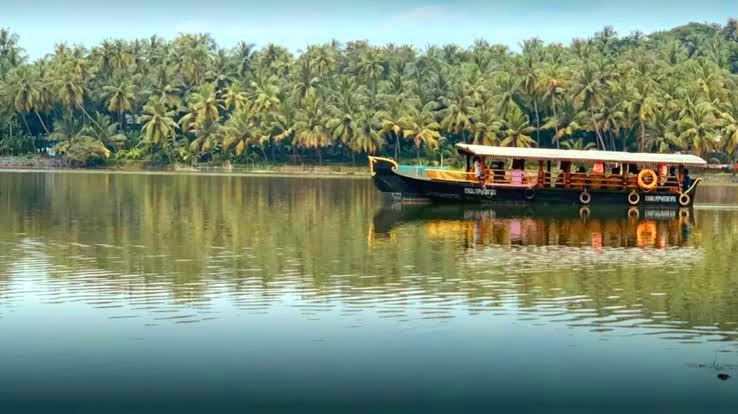 AKALAPUZHA TOURIST SPOT KOZHIKODE  BEST TOURIST SPOT IN KOZHIKODE  അകലാപ്പുഴ ഉല്ലാസ ബോട്ടിങ്  കോഴിക്കോട് ടൂറിസം സ്‌പോട്ട്