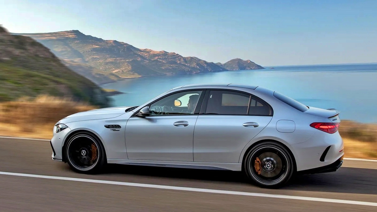 Mercedes AMG C 63 S E Performance Side Profile