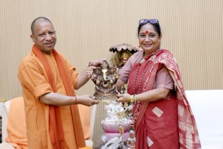 Assembly Speaker Ritu Khanduri met UP CM Yogi Adityanath