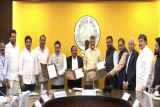 AP Government and Reliance sign MoU to develop 500 CBG plants.