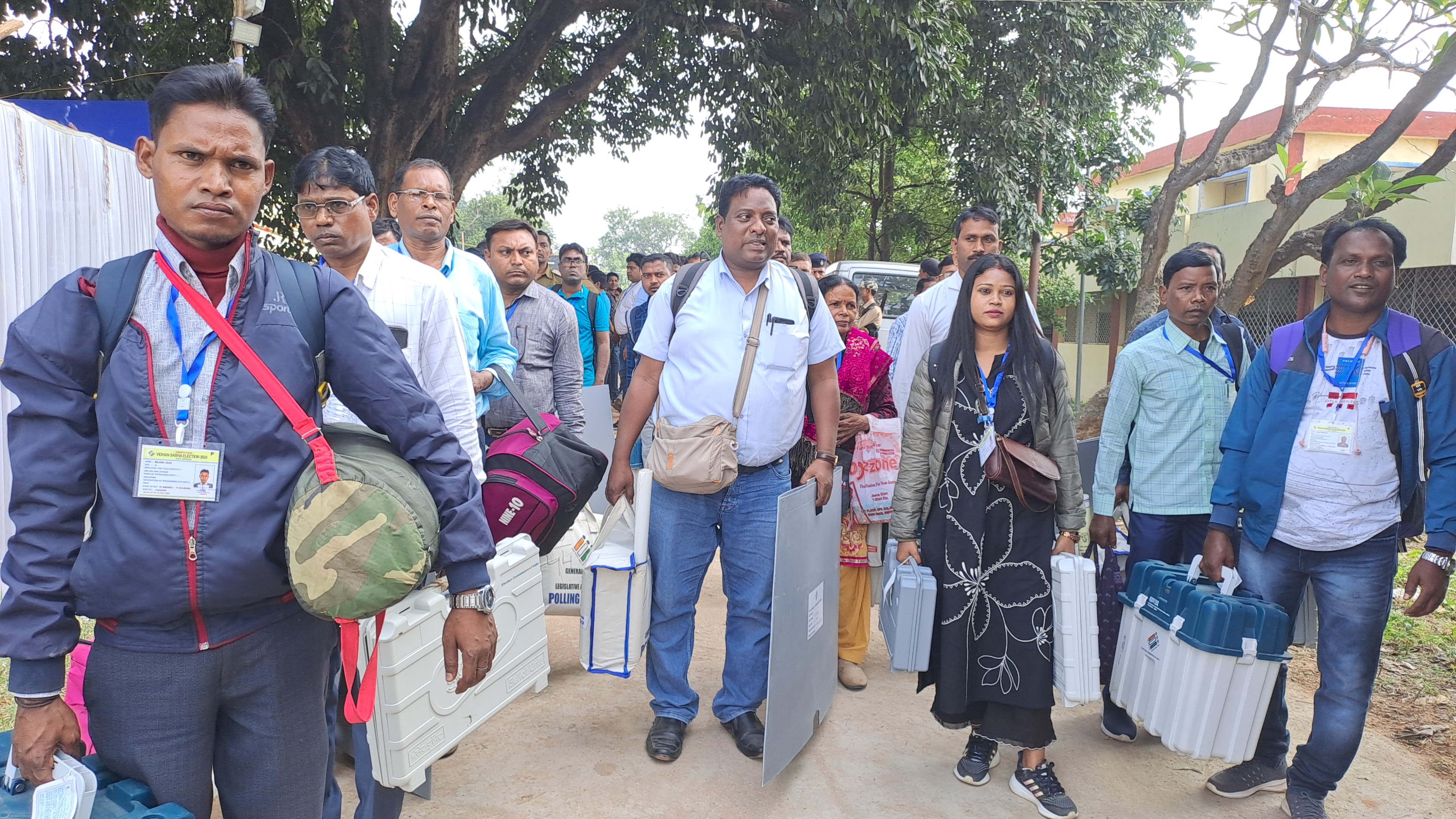 Voting personnel sent to booths for first phase voting of Jharkhand assembly elections 2024