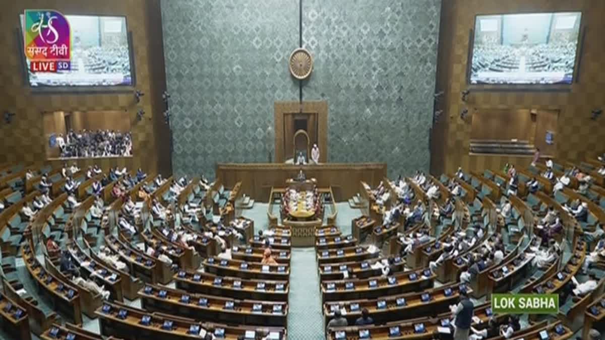 lok-sabha-passes-bills-to-reserve-33-percentage-seats-in-jammu-and-kashmir-assembly