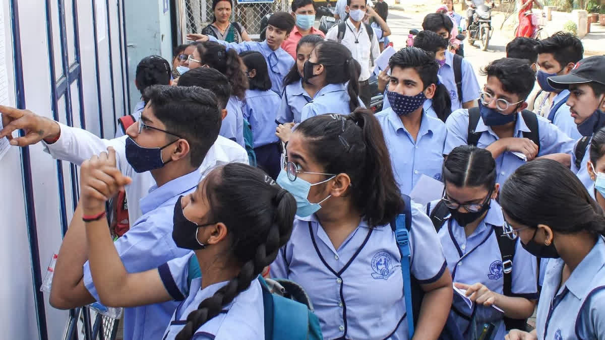 CBSE announces date sheet for class 10, 12 Board exams