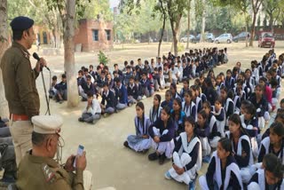 Faridabad Traffic Police Aware Students