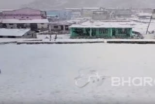 Hilly areas of Uttarakhand receives snowfall