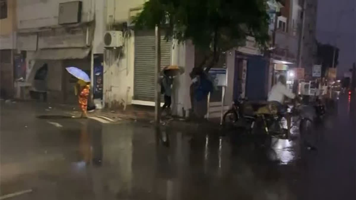 Rain lashes parts of Thootukudi