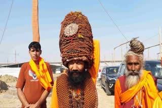 Haryana saints wear Rudraksha weighing 45 kg on their heads