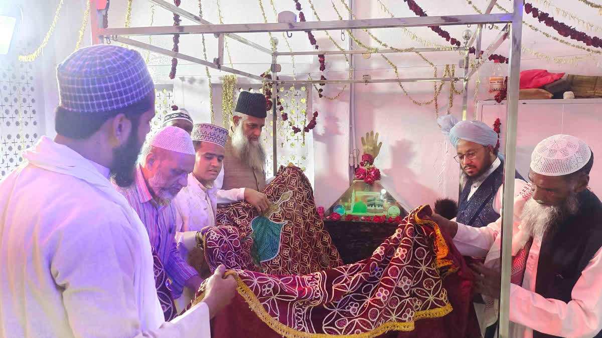 اندور میں حضرت سید علی سرکار 65 واہ کا عرس کا انعقاد