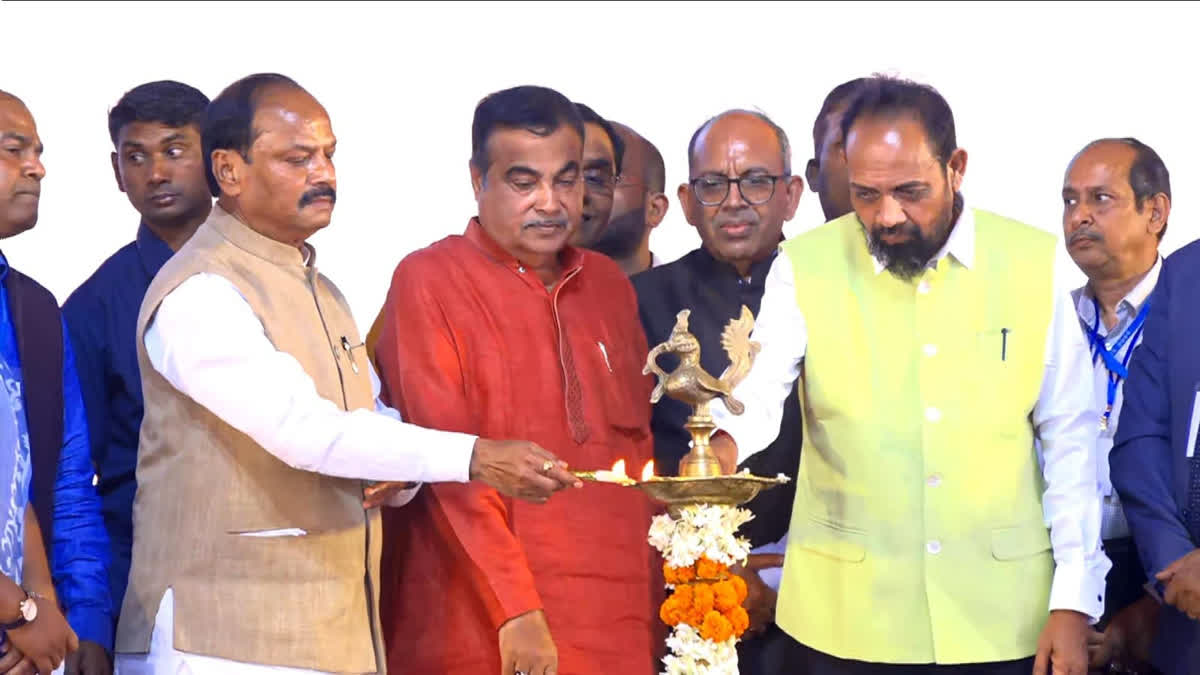 nitin gadkari laid foundation stone of double decker elevated corridor jamshedpur