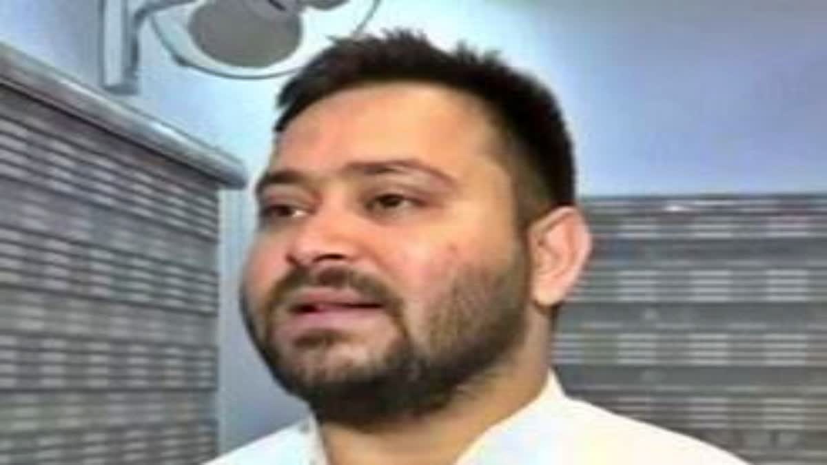 Tejashwi Yadav reaches CBI Delhi office for questioning in land for jobs case