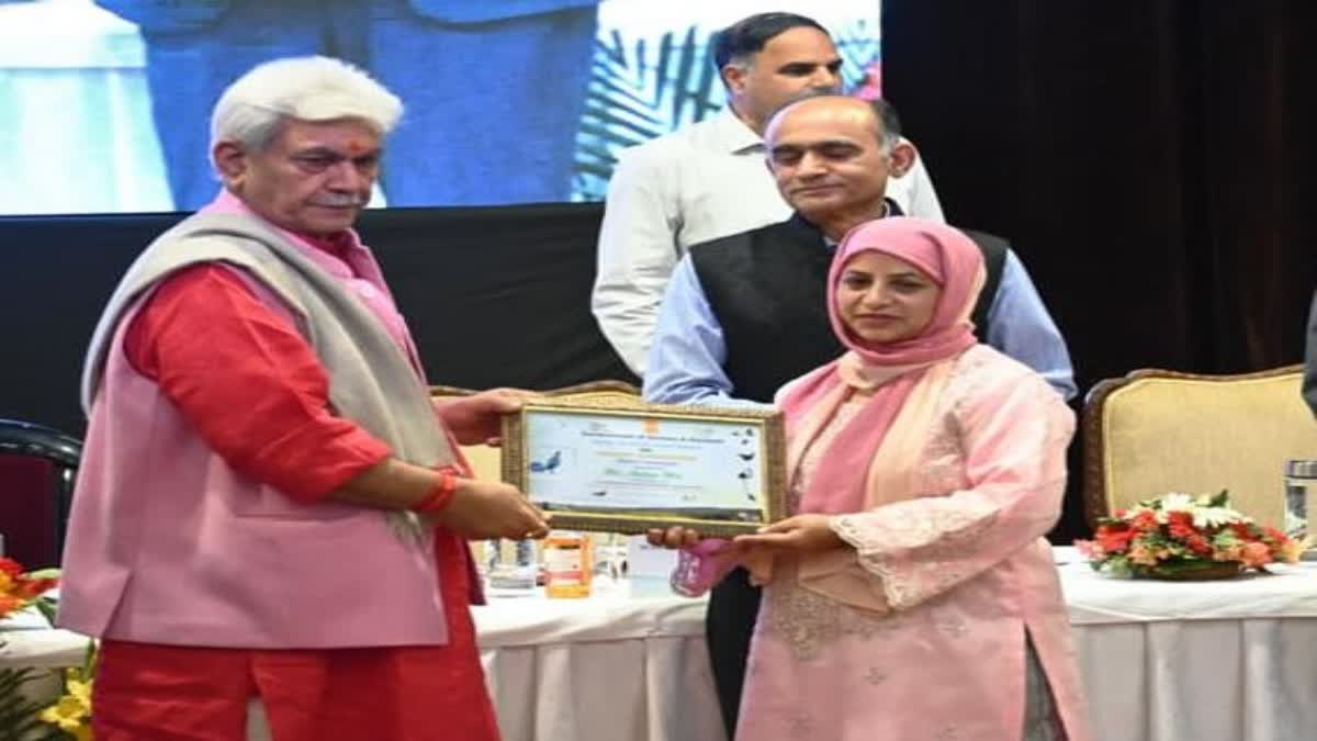 aliya-mir-awarded-for-contribution-towards-wildlife