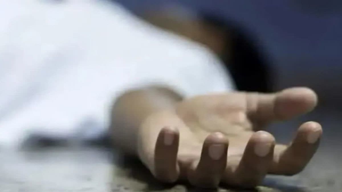 Family commit suicide in Hyderabad