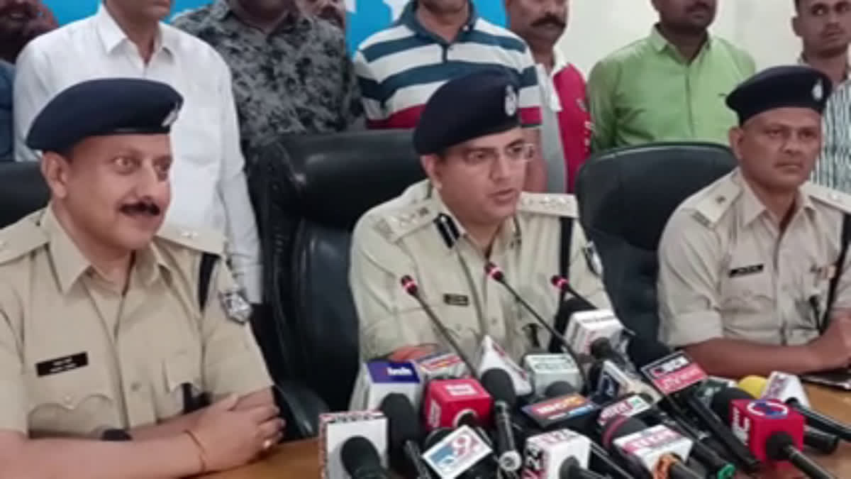 Jabalpur Accused of raping arrest