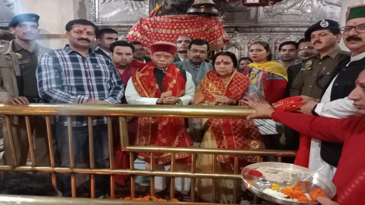 माता के मंदिर में राज्यपाल शिव प्रताप शुक्ला