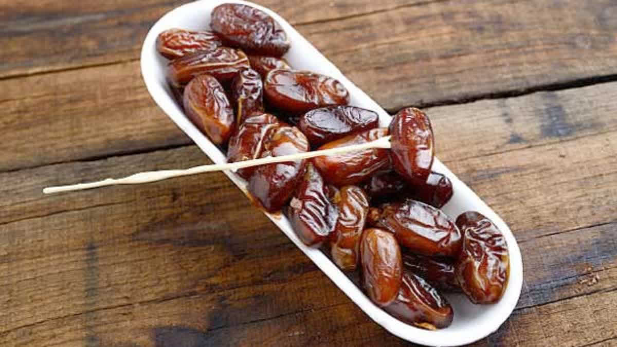 Eating dates has many health benefits