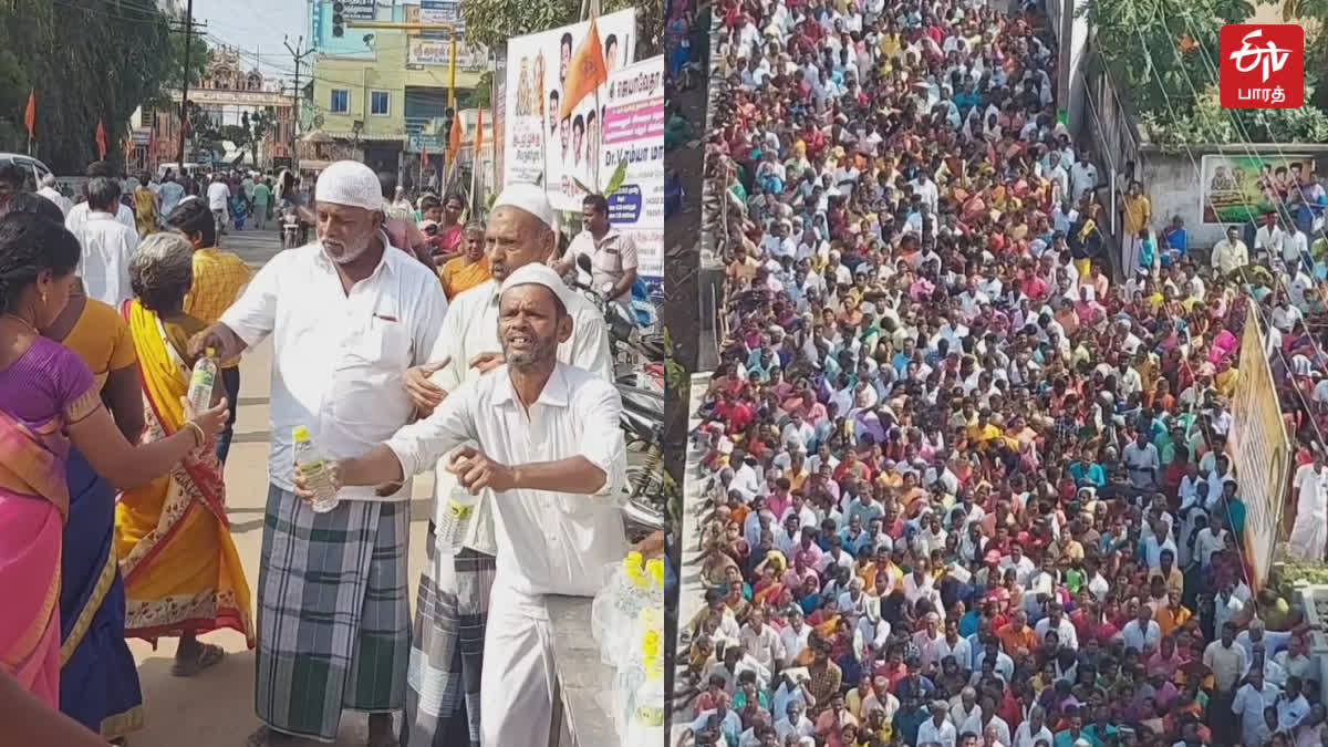 Alangudi Periya Palliwasal Jamathars  distributed water bottles to the devotees who visited the temple