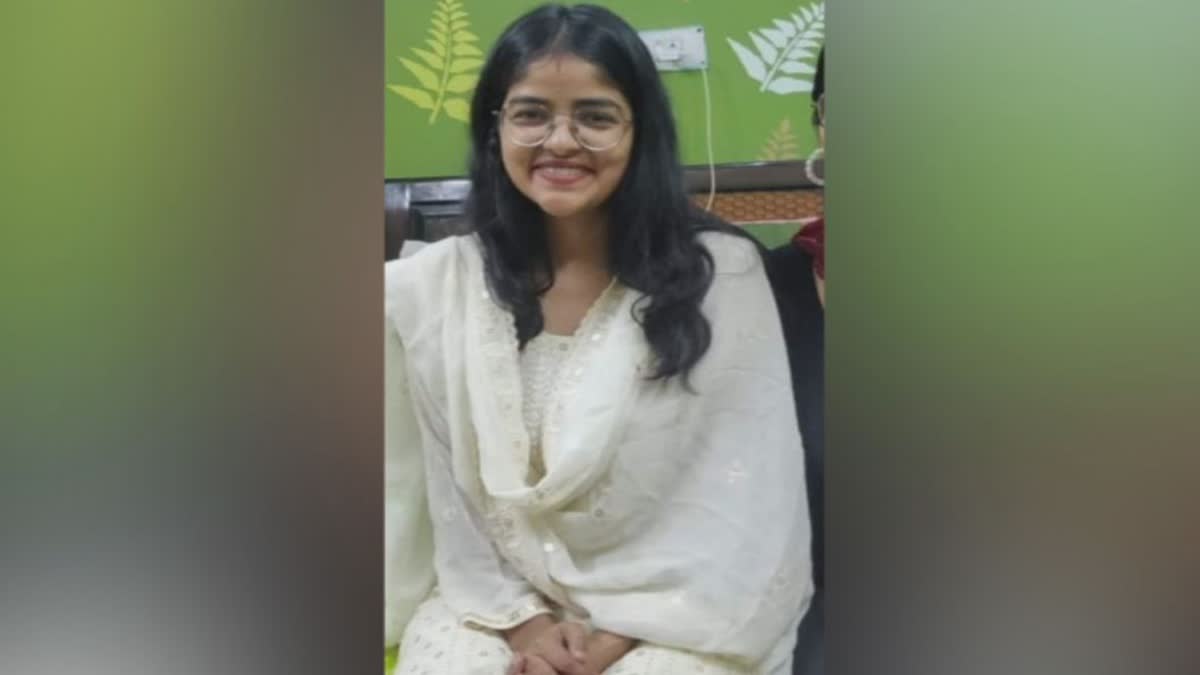 https://www.etvbharat.com/urdu/national/state/madhya-pradesh/bhopal-special-talk-with-gold-medal-awardee-girl-doctor-farhat-khan-on-girls-educations/na20230316071923996996348