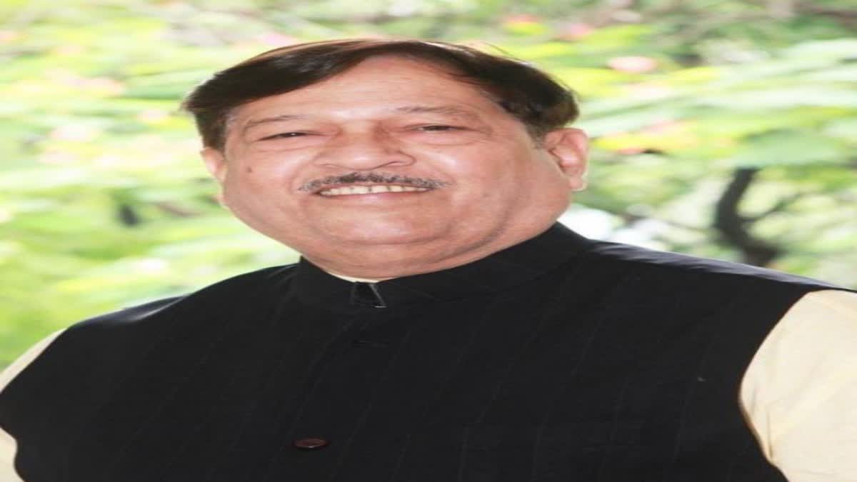 lok sabha mp girish bapat passes away