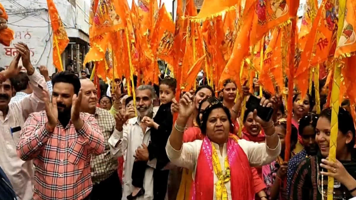 Shobha Yatra taken out on the occasion of Shri Ram Navmi Utsav at Barnala