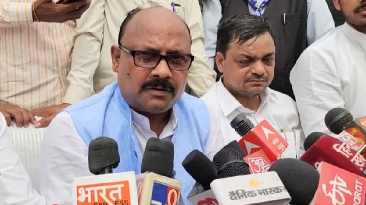 बसपा प्रदेश अध्यक्ष विश्वनाथ पाल