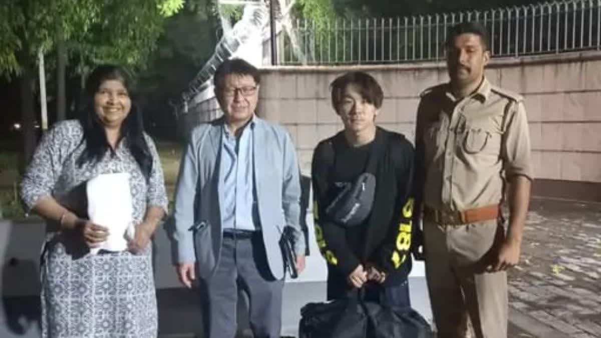 Japanese tourist cheated in Agra