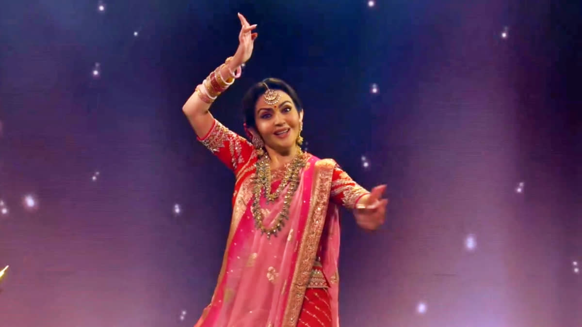 Xxx Video Hindi Neeta Ambani - Nita Ambani mesmerises audience with her dance at NMACC Gala, nita-ambani -performs-dance-at-nmacc-gala-donning-beautiful-lehenga