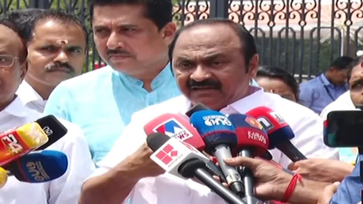 VD Satheesan criticized state govt  സര്‍ക്കാറിന്‍റെ കെടുകാര്യസ്ഥത  ണ്ടാം വാര്‍ഷികാഘോഷം ബഹിഷ്‌കരിക്കും  വിഡി സതീശന്‍  പ്രതിപക്ഷ നേതാവ് വിഡി സതീശന്‍  സര്‍ക്കാര്‍ കടക്കെണിയില്‍  സംസ്ഥാന സർക്കാറിന്‍റെ രണ്ടാം വാർഷികാഘോഷം  kerala news updates  latest news in kerala  latest news