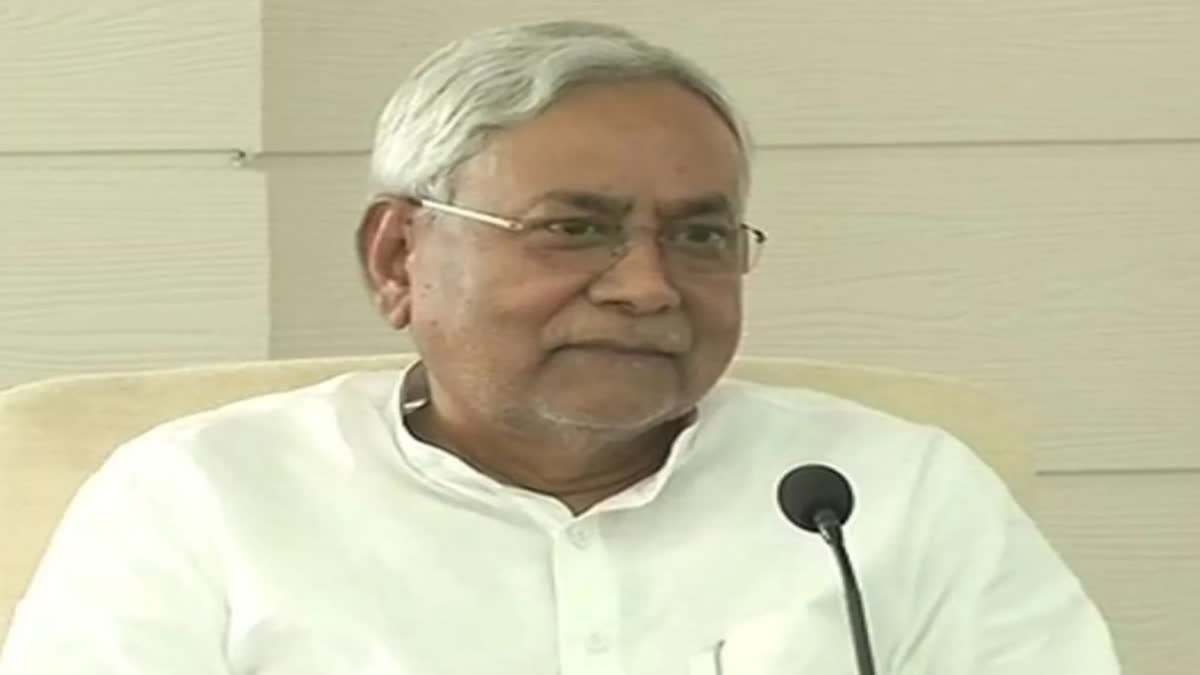 Nitish Kumar holding a meeting over violence on Ramnavami