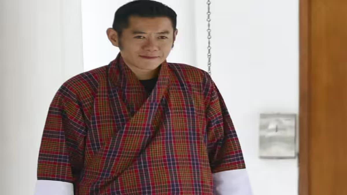 Bhutanese king begins India visit