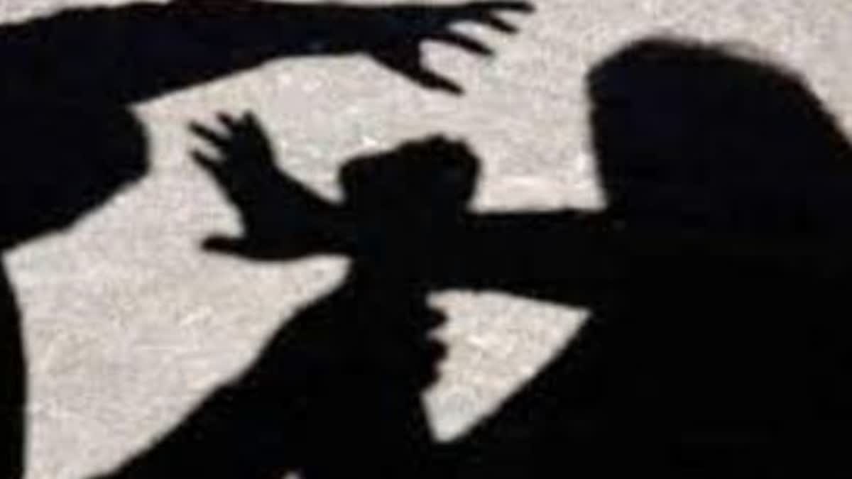 man threw wife from hill top in bihar