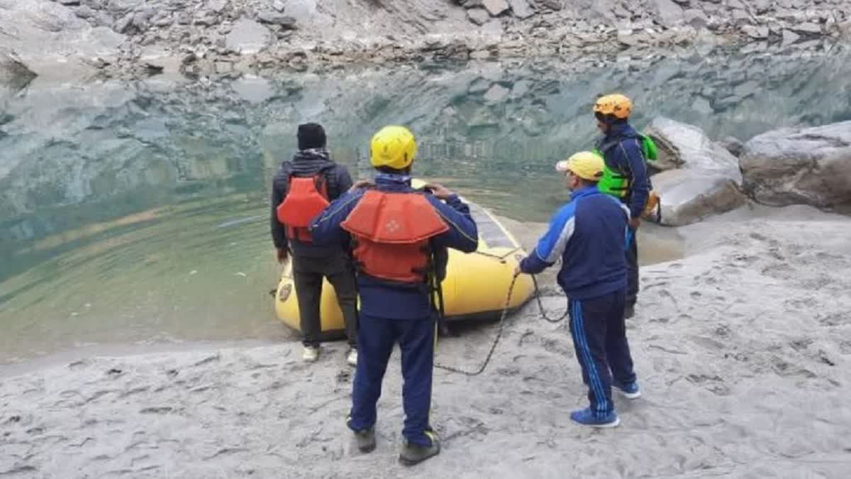 Dead Body in Alaknanda River