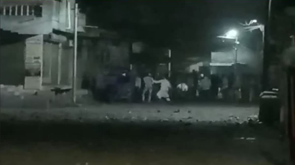 Two groups pelted stones in Maharashtra's Ahmednagar Nandurbar