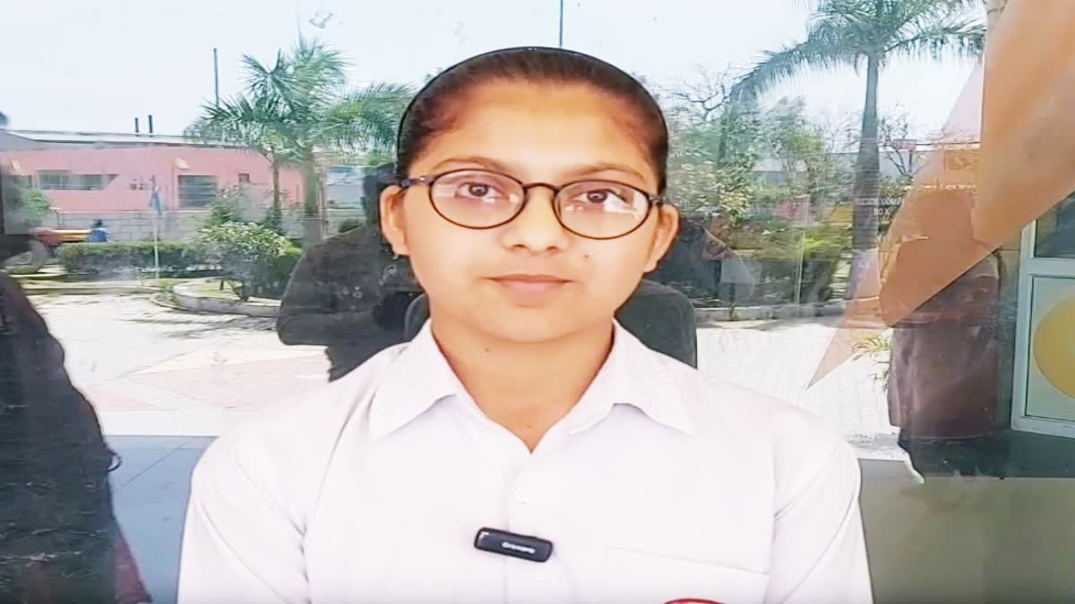 harshita kaushik selected for american scholarship