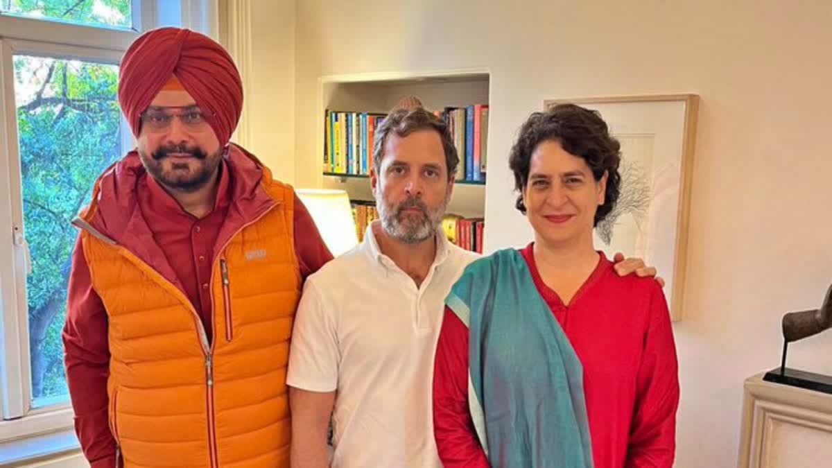 Sidhu With Rahul : જેલમાંથી છૂટ્યા બાદ સિદ્ધુ રાહુલને મળ્યા, કહ્યું તે ન તો એક ઈંચ પીછેહટ કરી છે અને ન તો કરશે