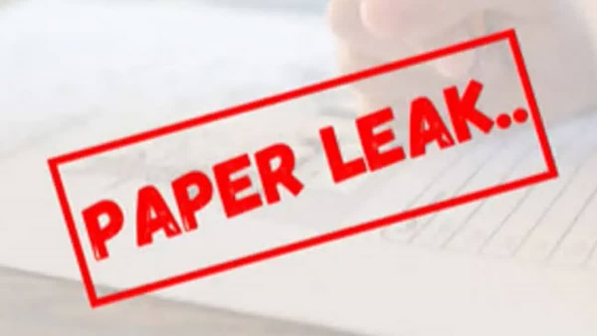 Politics on Paper Leakte
