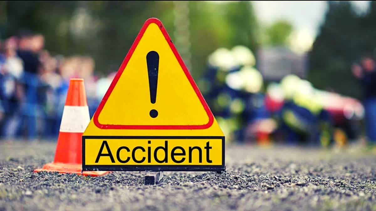 Accident Gandhidham: ગાંધીધામ ભચાઉ હાઈ વે પર સામાન્ય એક્સિડન્ટ જોવા ઊભેલાં યુવકોને ટ્રકે અડફેટે લીધાં, એકનું મોત એક ગંભીર