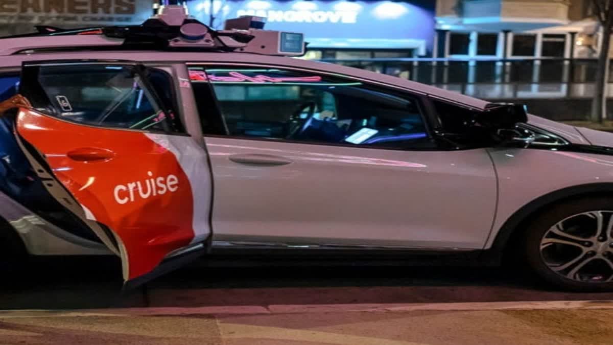 GM's self-driving car collides with bus