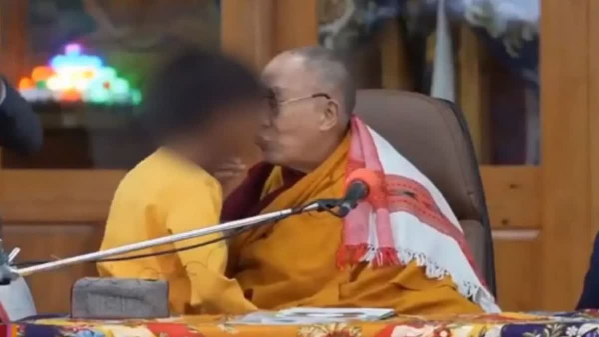 Dalai Lama Asking Minor Boy Suck Tongue  ചുണ്ടില്‍ ചുംബിച്ച ശേഷം കുട്ടിയോട് ദലൈലാമ  ദലൈലാമക്കെതിരെ വലിയ വിമര്‍ശനം  ദലൈലാമക്കെതിരെ വിമര്‍ശനം  Dalai Lama Asking Minor Boy Suck Tongue