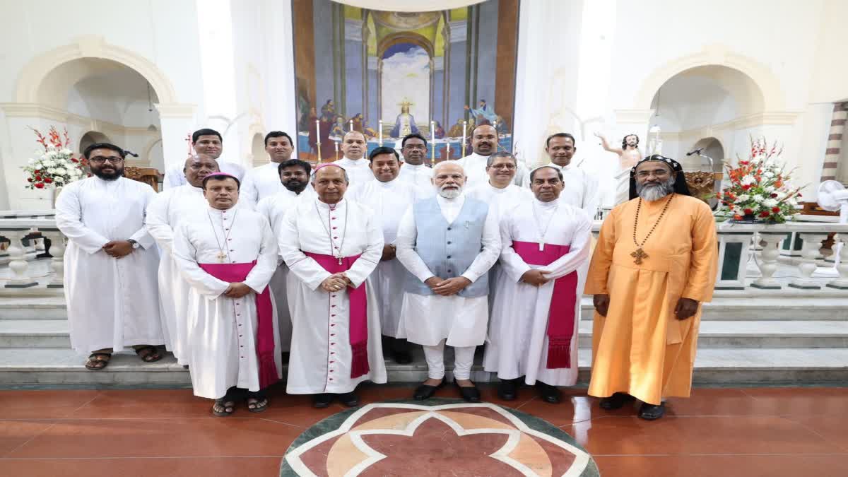 delhi PM Modi visits Sacred Heart Church on Easter