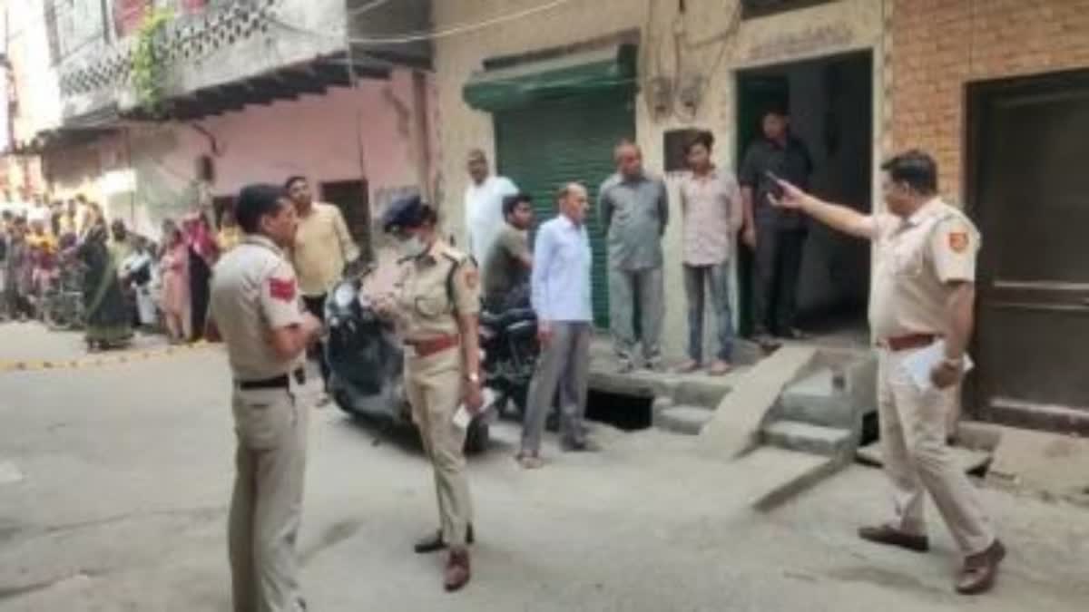 murder of elderly couple in Delhi