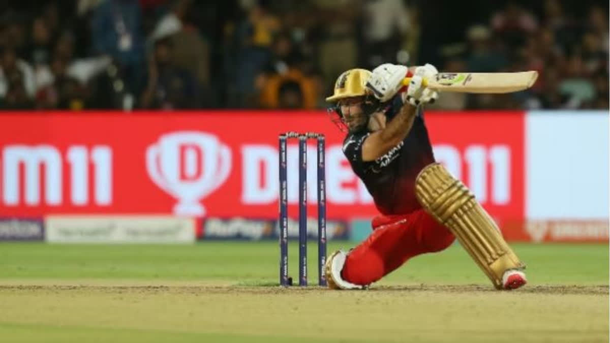 Du Plessis, Kohli, Maxwell power RCB to 212 for 2 against LSG