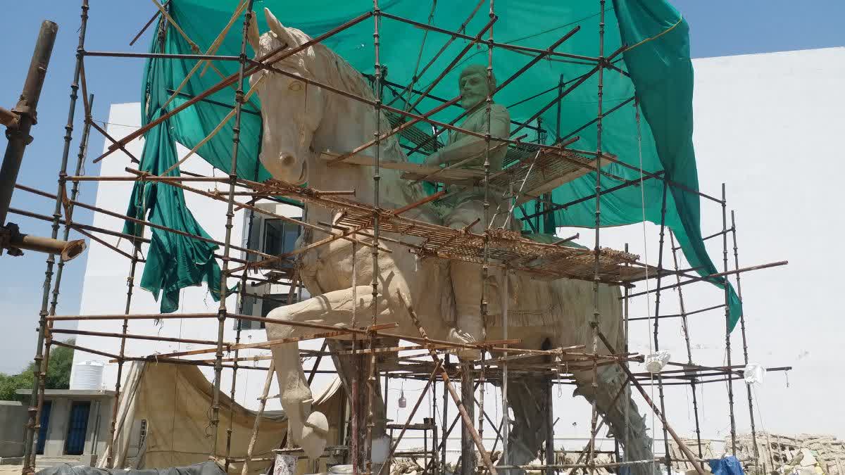 Chhatrapati Shivaji largest statue