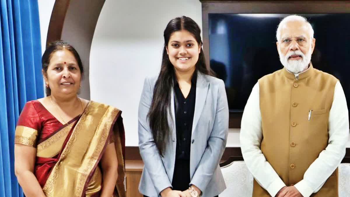 pm modi told-mp-girl-who-wants-to-become-chief-justice-of-india