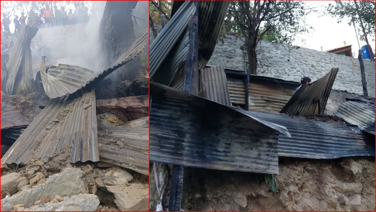 Fire broke out in a three room house in Deodhar kullu