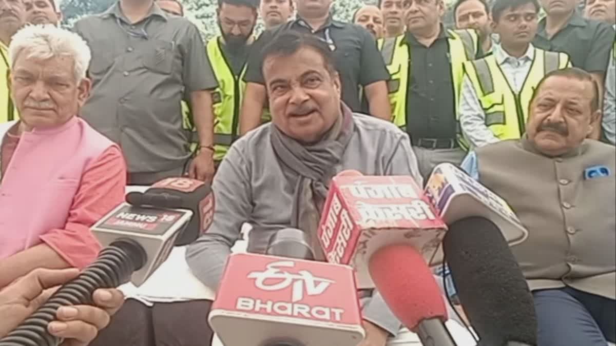 Nitin Gadkari on Jammu Srinagar Highway